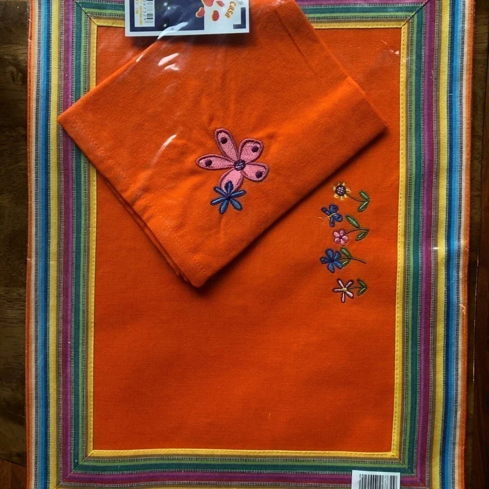 Desideri Di Casa Placemats Napkin Set of 3 Italy NWT embroidered Bee Floral